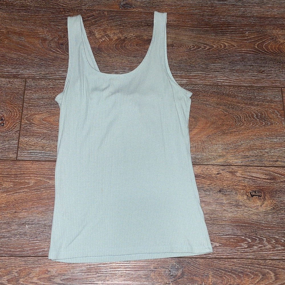 Tank top bundle - Picture 5 of 11